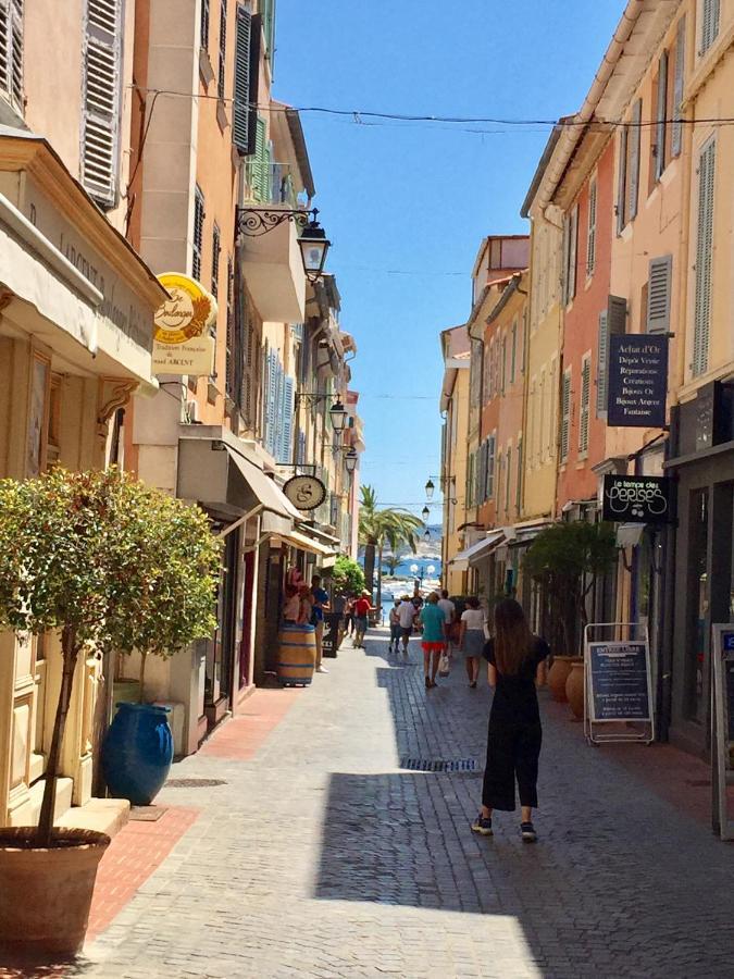 Superbe Studio Sur Le Port Et Rue Pietonne Sanary-sur-Mer Exteriér fotografie